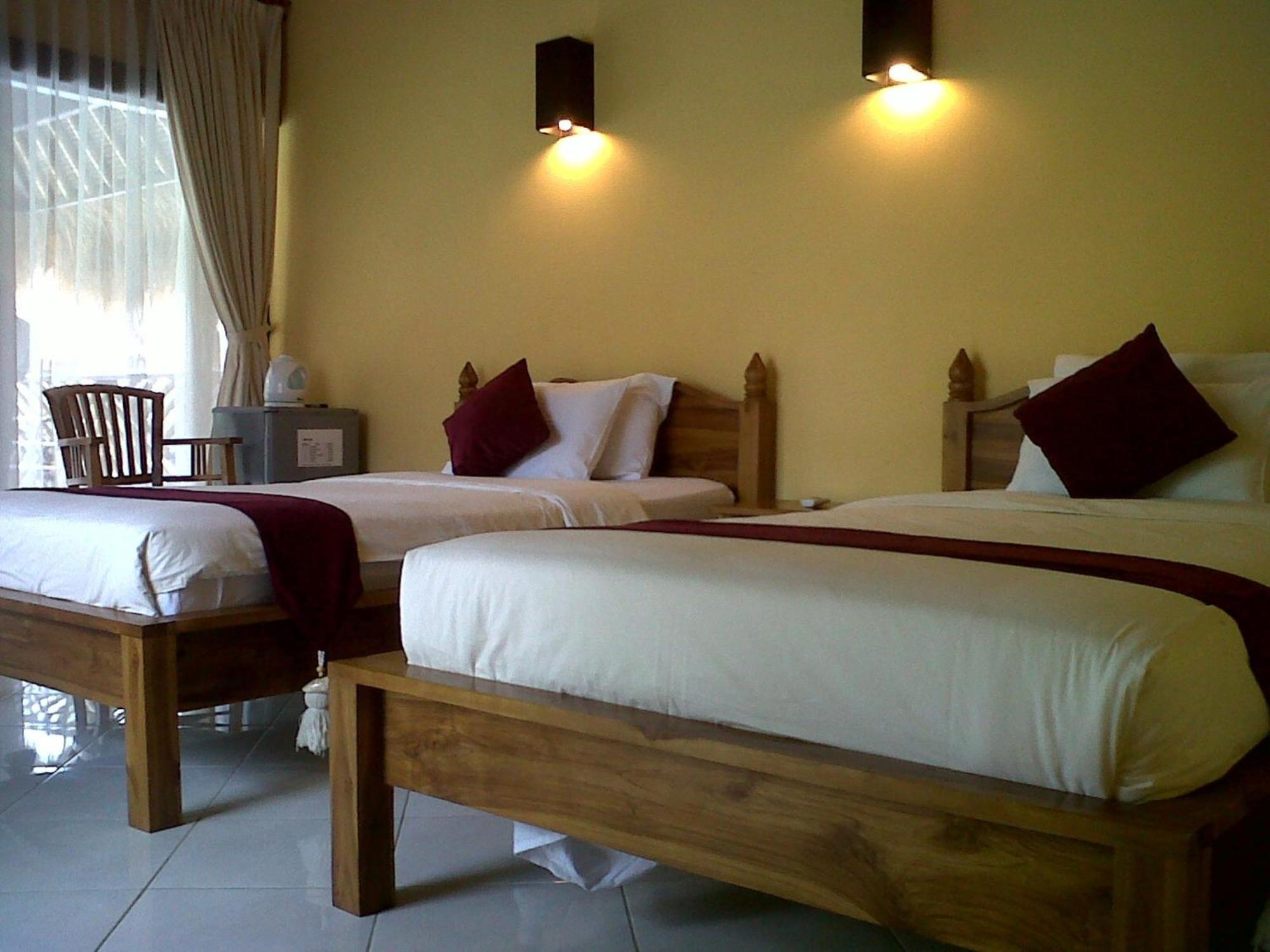 Mutiara Bali Hotel Candidasa Екстериор снимка