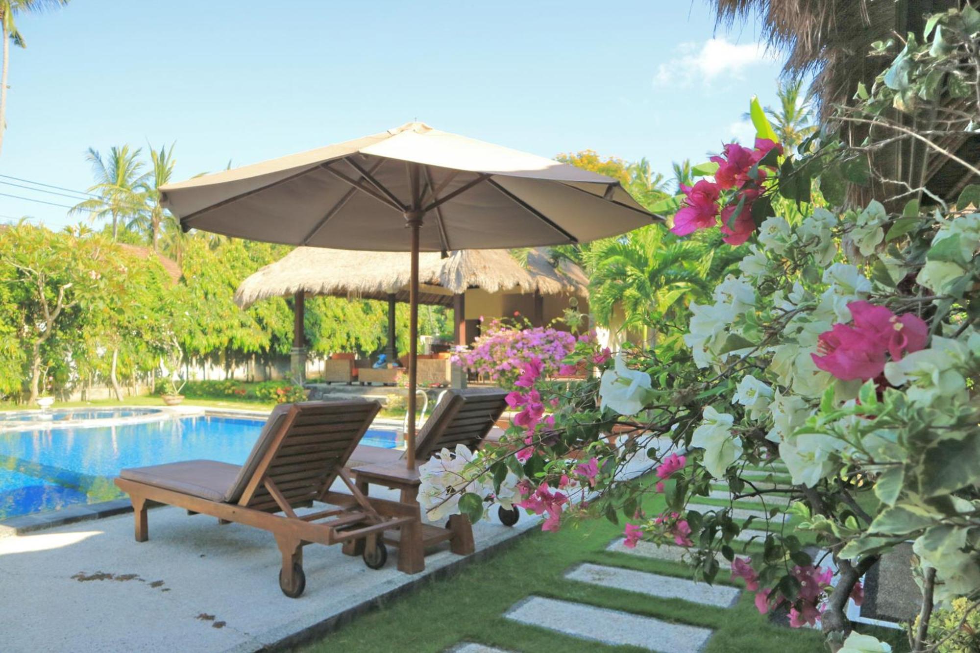 Mutiara Bali Hotel Candidasa Екстериор снимка