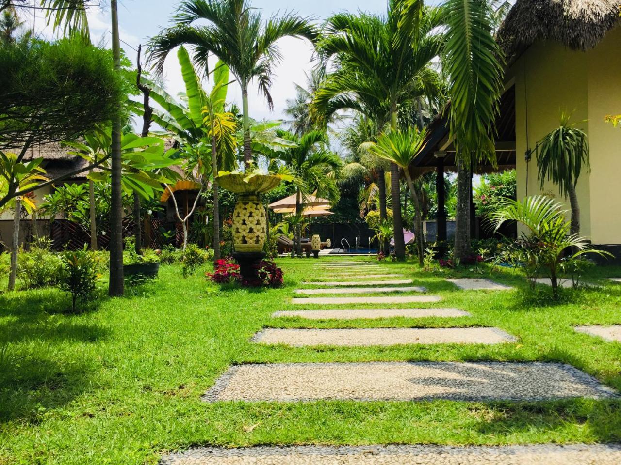 Mutiara Bali Hotel Candidasa Екстериор снимка