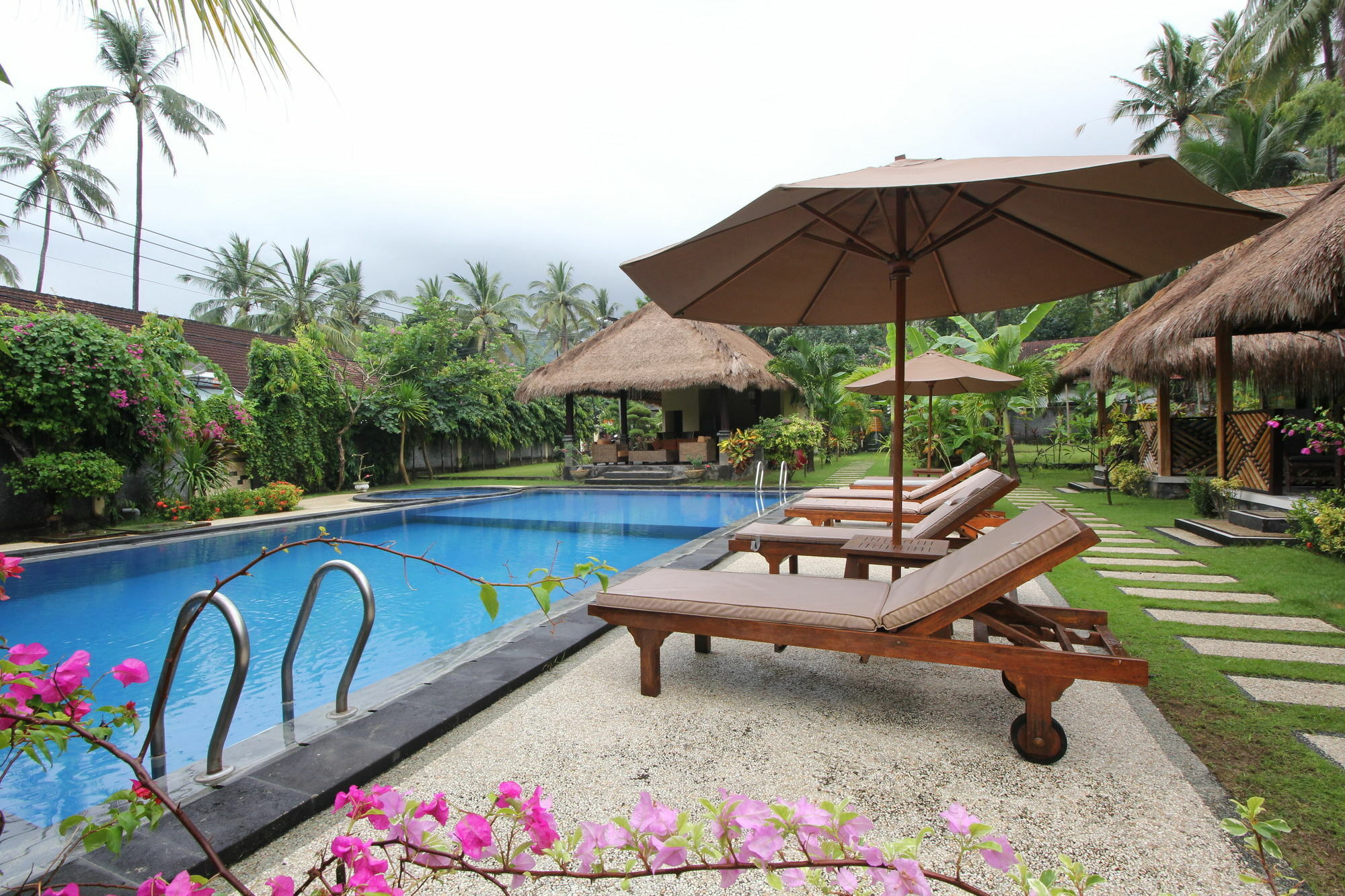 Mutiara Bali Hotel Candidasa Екстериор снимка