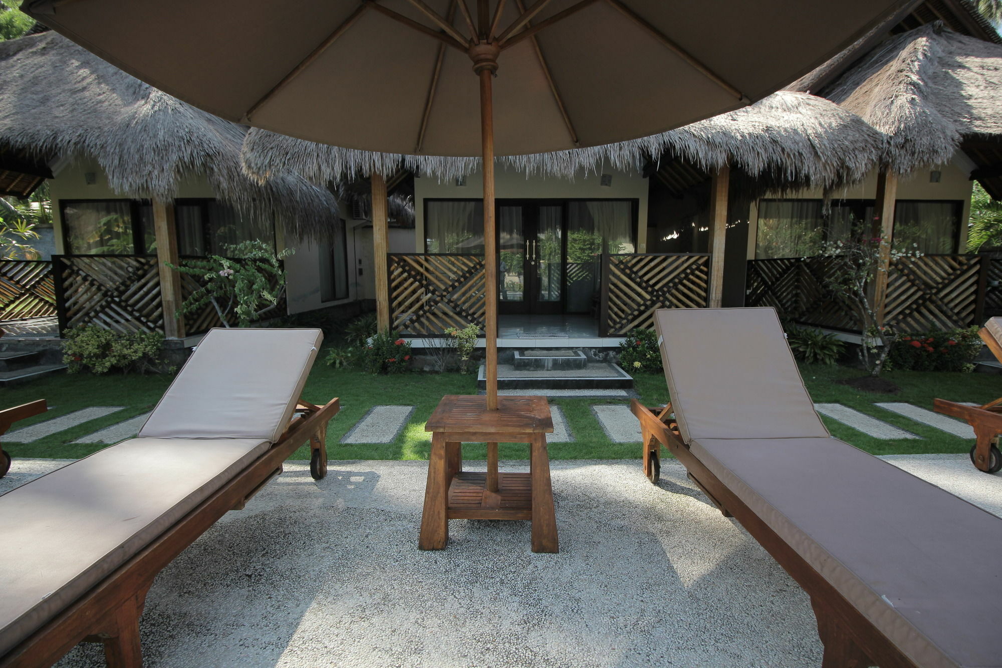 Mutiara Bali Hotel Candidasa Екстериор снимка