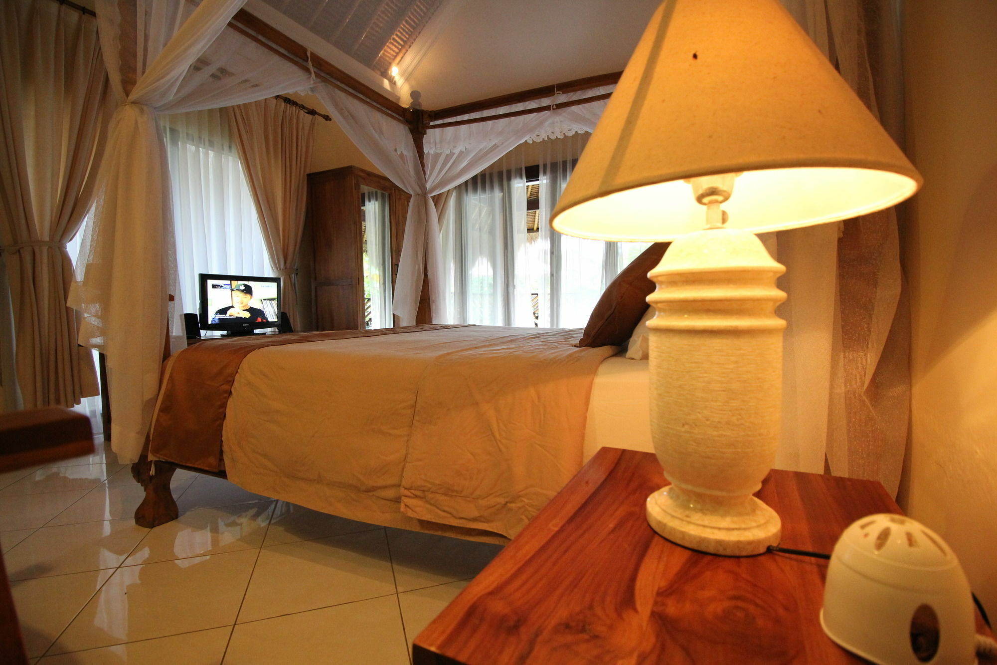 Mutiara Bali Hotel Candidasa Екстериор снимка