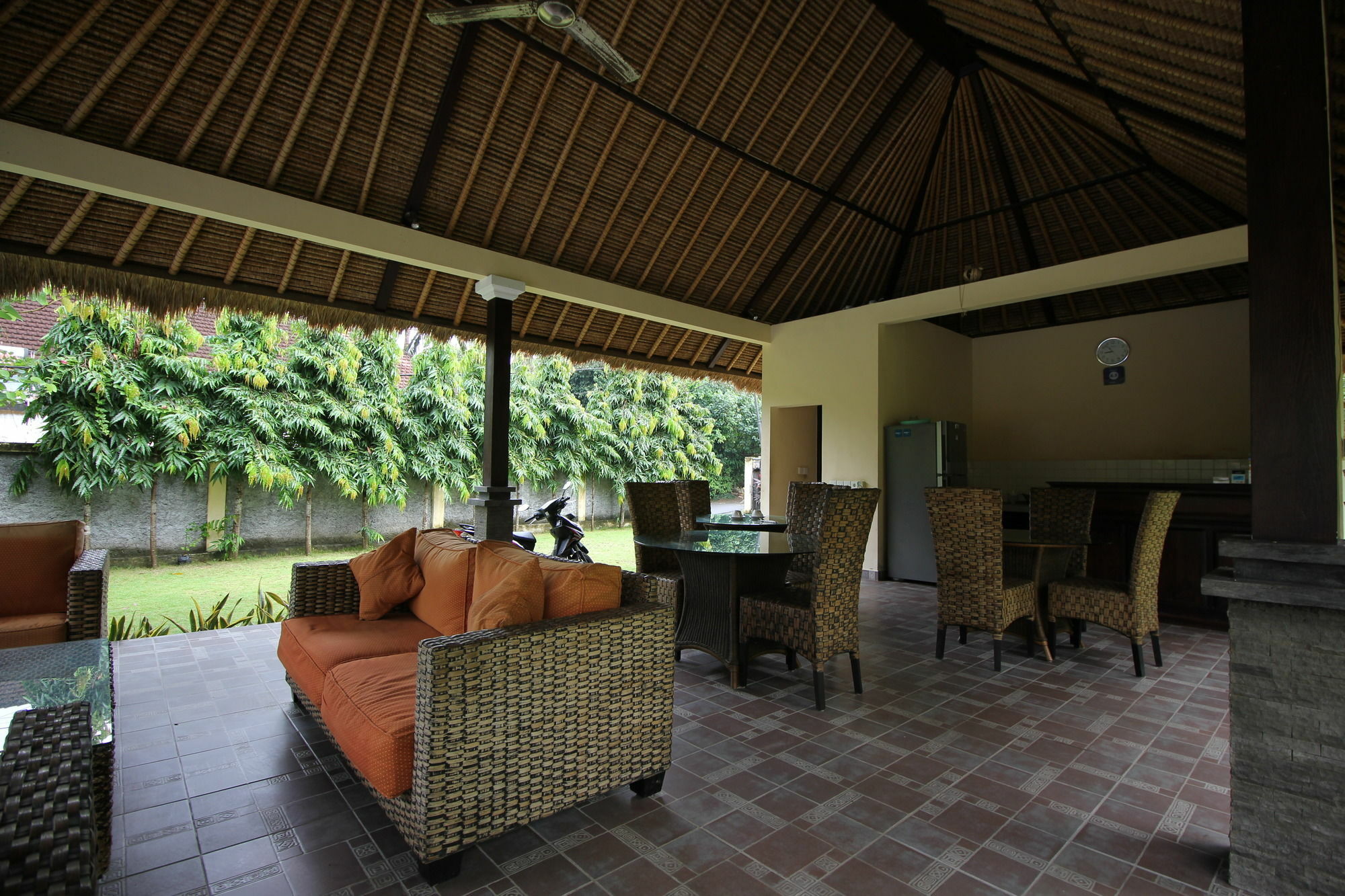 Mutiara Bali Hotel Candidasa Екстериор снимка