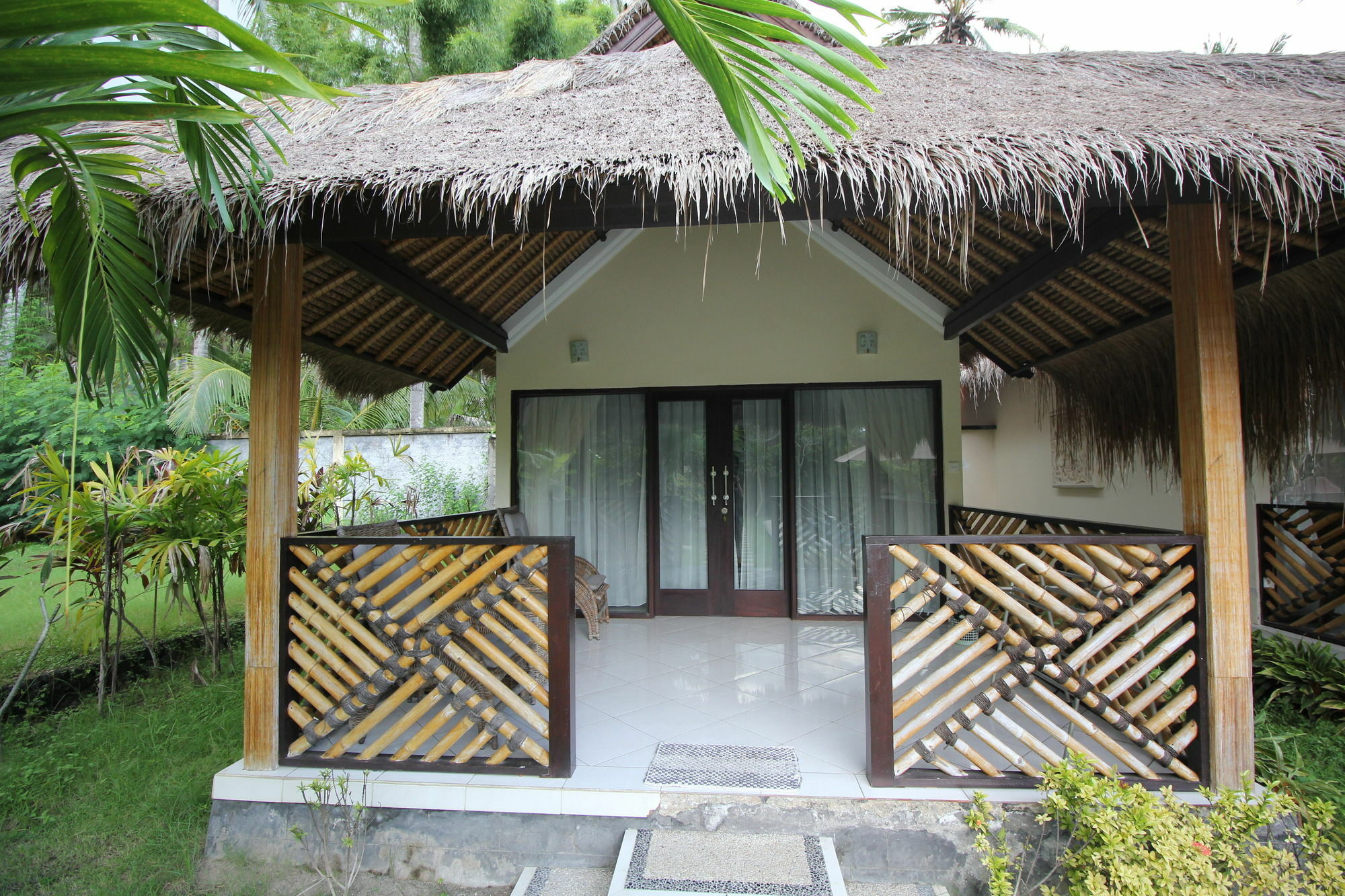Mutiara Bali Hotel Candidasa Екстериор снимка